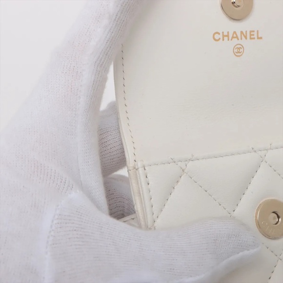 Chanel Mini Matelasse White Lambskin Belt Bag Gold x Silver Metal - Picture 5 of 11